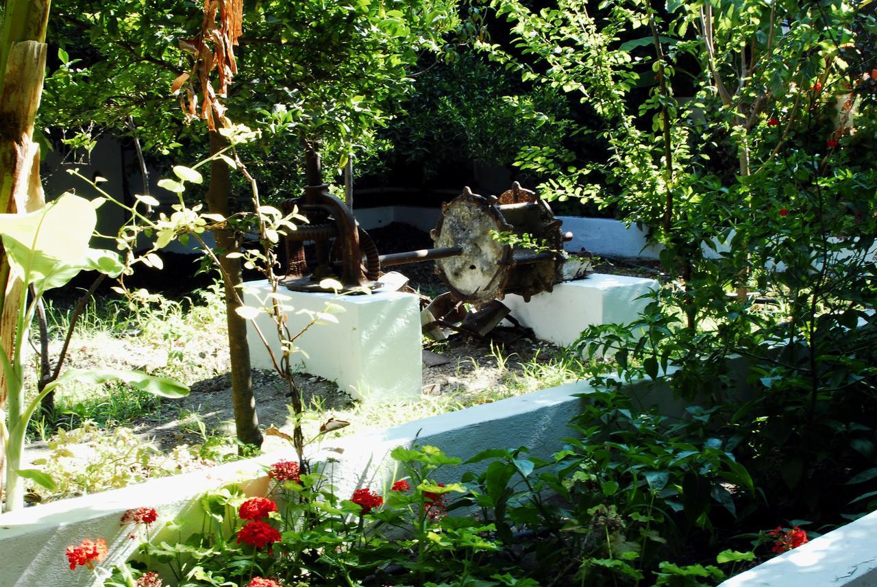 Ferienwohnung Milos Garden Adamantas  Exterior foto